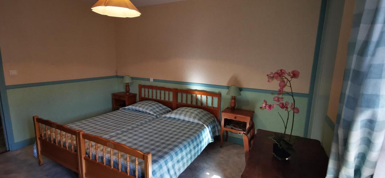 Le Fidele Bed & Breakfast Saint-Chamant Exterior photo
